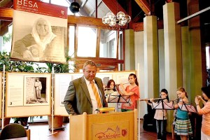 BESA-Vernissage 05.07.2013 Bürgermeister Krüger und Musikschule Steinemer