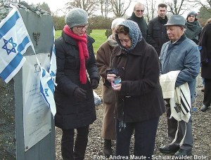 Verein Gedenkstätten KZ Bisingen 10jähriges Gedenkstunde KZ-Friedhof Bisingen  1.12.2013 -1