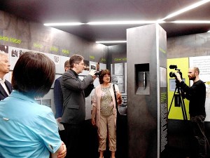 5 Jahre KZ-Gedenkstätte Hailfingen-Tailfingen 28. Juni 2015 Führung durch die Gedenkstätte mit Birgit Kipfer, Verein Gegen Vergessen - für Demokratie